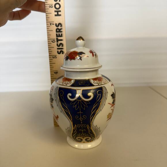 Vintage Japanese Porcelain Imari Ginger Jar Small Size Trinket Pot Box Lidded - Picture 9 of 12